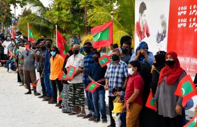 ފަހަތަށް ނުޖައްސާ، އެއީ ކުރީ ސަފުގެ ހައްގުވެރިން!