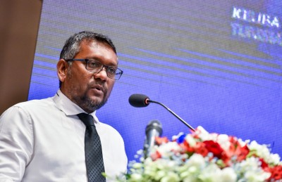 އިންޓަނެޓް އަގުހެޔޮ ކުރުމަށް އިންޑިއާގެ ވަރުގަދަ ކުންފުންޏަކާ އެކު ސަރުކާރުން ސަބްމެރިން ކޭބަލް އަޅަން ސޮއިކޮށްފި