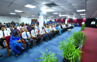 ޝަކުވާ ބޮޑުވެ، ނުކުޅެދުންތެރިކަން ހުންނަ މީހުންގެ ކައުންސިލް އިންތިހާބުގެ ދެ ދާއިރާއެއްގެ ވޯޓުލުން ފަސްކޮށްފި