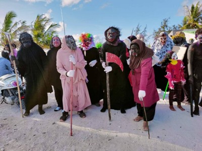 އީދަށް މަޑުއްވަރި އޮތީ ވަރަށް ފޯރީގައި، އަވަހަށް ދަތުރު ހަދާ!