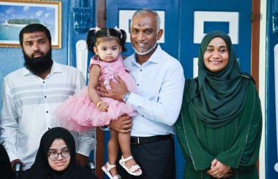 ރައީސްގެ ދެކަނބަލުންގެ އީދު ސަލާން ކުރެއްވުން މުލީއާގޭގައި