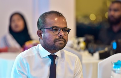 ޖިނާއީ ކުށަކަށްވާ ފަދަ އިންޒާރެއް ފިޔާޒަށް ރައީސް ނުދެއްވާތީ ދައުވާ ނުކުރަން ނިންމައިފި