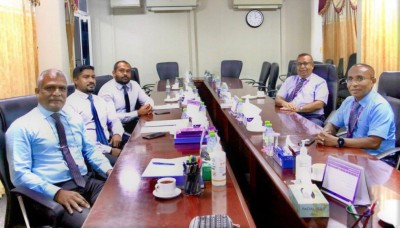 އިލެކްޝަންސް ކޮމިޝަންގައި ވެސް މަރުތަޅެއް