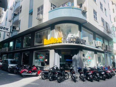 ދަމާސްގެ މި ސޭލް ސަޅި، 50 ޕަސެންޓާ ހަމައަށް ޑިސްކައުންޓް!