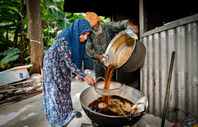 ދިރިއުޅުމުގެ ކާމިޔާބު ދަތުރެއްގެ ހުންގާނުގައި އަނބިމީހާ