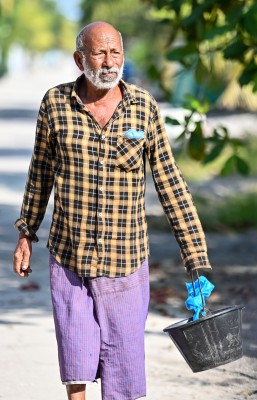 ފޮޓޯ ސްޓޯރީ: ކެނދިކުޅުދޫގެ ހަޒާނާ ތެރެއަށް ވަންނަ މިއީ ވަރުގަދަ ފައުޖެއް