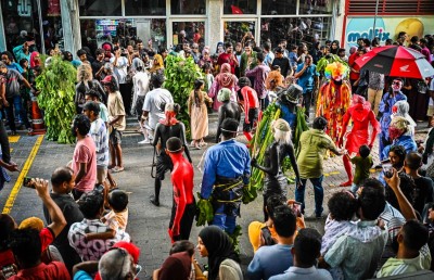 އީދު ދުވަހުގެ ހަވީރު ވެހިކަލް ދުއްވުން މަނާ، ރޭގަނޑު ވަންދެން ބަރު އުޅަނދު ނުދުއްވޭނެ