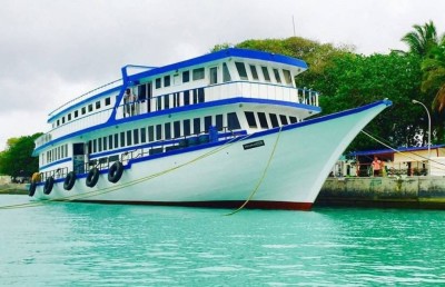 އަލިފާން ރޯވީ ކަރަންޓު ޝޯޓަކުން، މުޅި ބޯޓުގައި ހުޅު ހިފަން ނެގީ ފަސް މިނެޓު