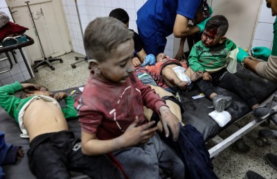 ޣައްޒާގައި ހާލުގައި ޖެހިފައިވާ މީހުން ތިބޭ ސްކޫލަކަށް ހަމަލާދީ 31 މީހަކު ޝަހީދުކޮށްލައިފި