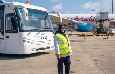 ނިޔާމަ ދަތުރެއްގައި އެއާޕޯޓުގެ މި މުވައްޒަފުންގެ ހިއްސާ