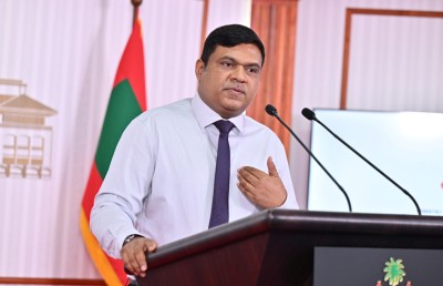 ވަޒީފާ ނުލިބިފައި 200 އެއްހާ ޕައިލެޓުން އެބަތިބި: އަމީން