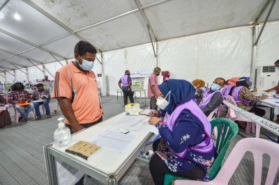 ރިޔާސީ އިންތިޚާބު: އޮންލައިންކޮށް ރީރެޖިސްޓްރީ ކުރެވޭނީ ރާއްޖޭގައި ތިބެގެން
