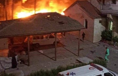 ޣައްޒާގެ ހޮސްޕިޓަލަކަށް ބޮން އަޅައިފި، ބަލި މީހުން މަގުމަތީގައި