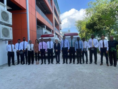 ޖަޕާނުން ހަދިޔާކުރި އެމްބިއުލާންސްތައް ސިއްހީ ޚިދުމަތްދޭ ތަންތަނާ ހަވާލުކޮށްފި