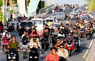 ރަށު ޕިކަޕާއި ސައިކަލް ދުއްވަން 60 އަހަރުން މަތީގެ މީހުންނަށް ހާއްސަ ލައިސަންސެއް ލިބޭ ގޮތް ހަދައިފި