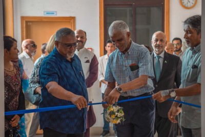 މަނާގެ ފާއިޒްގެ މި ހިތްގައިމު ކުރެހުންތައް ކިޔައިދެނީ މާލޭގެ އިހުގެ ތާރީޚު