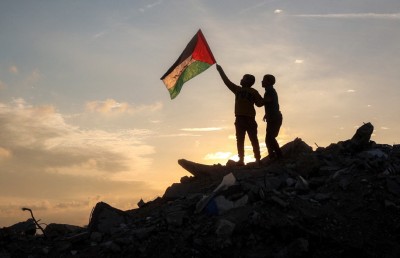 ފްރާންސުން ފަލަސްތީނުގެ ދައުލަތް ބަލައިގަންނަނީ، އިޒްރޭލުން ބުނަނީ މިއީ ޓެރަރިޒަށް ދޭ އިނާމެއް ކަމަށް