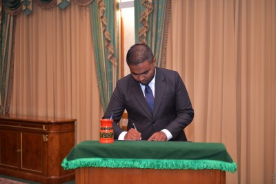 ފަރީއްކޮޅު ދެއްވީ ޔާމީންގެ ފަރާތްޕުޅުންނެއް ނޫން، މަހާޒުގެ އަމިއްލަ ޚަރަދުގައި: ޖޭއެސްސީ