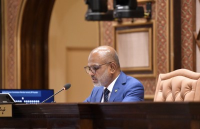 މަޖިލިހުގެ ޖަލްސާތައް ނުބާއްވަނީ ތަޅުމުގައި ކުރާނެ މަސައްކަތެއް ނެތުމުން: ނާޒިމް