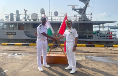 ސިފައިންގެ ބޮޑު މަނަވަރު "ހުރަވީ" މަރާމާތަށް ފަހު އެނބުރި ރާއްޖެއަށް