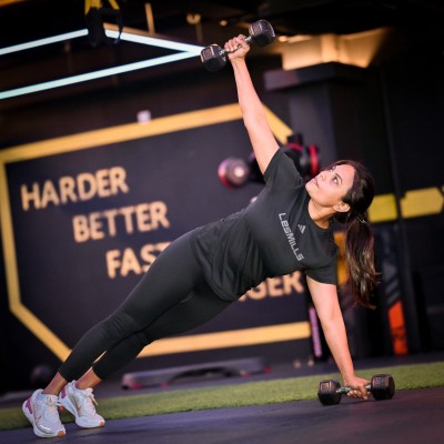 ޝިފާނާ މި ލުއިކޮށްދެނީ އެތައް ބަޔަކު އުފުލާ ބުރަ