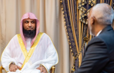 މަދީނާގެ ހަރަމްފުޅުގެ އިމާމް ރައީސްގެ އަރިހަށް އިހުތިރާމުގެ ޒިޔާރަތެއް ކުރައްވައިފި