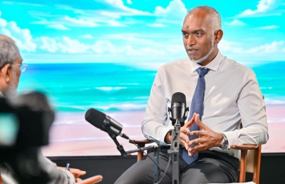 ގިނަ ދުވަސްތަކަކަށްފަހު ރައީސް ނޫސްވެރިންނާ ބައްދަލު ކުރައްވަނީ