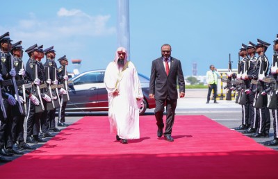 މަދީނާގެ ހަރަމްފުޅުގެ އިމާމުގެ ވަޑައިގަތުމުން ރަތްދޫލައިގެ މަރުހަބާއެއް ކިޔައިފި