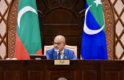 އިތުރު ސުވާލު "ދާއިރާއާ ނުގުޅޭތީ" ފުރުސަތު ނުދިނުމުން މެންބަރުންގެ ނުރުހުން!