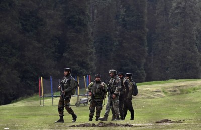 އިންޑިއާ-ޕާކިސްތާން ނުރައްކާ ހާލަތަކަށް؛ ރޭ ވެސް ހަމަލާ ބަދަލުކޮށްފި