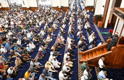 ހުކުރު ހުތުބާތަކުގެ އިނގިރޭސި ތަރުޖަމާ ފޮތެއް ނެރެފި