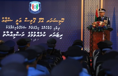 ކުރީގެ ޕޮލިސް ކޮމިޝަނަރު ޝުޖާއު ޝަރަފުވެރިކަމާ އެކު ރިޓަޔާކުރައްވައިފި