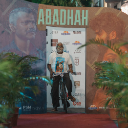 "އަބަދަށް" ބެލުންތެރިންގެ ހުއްޓުމެއް ނެތް ތައުރީފު އޮހެނީ