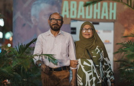 "އަބަދަށް" ބެލުންތެރިންގެ ހުއްޓުމެއް ނެތް ތައުރީފު އޮހެނީ