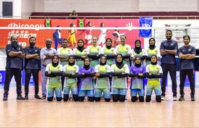 ވެމްކޯ ފައިނަލަށް، ސެމީގައި ޕޮލިހާއި ހުރާ