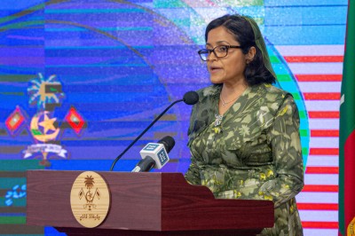 ރައީސް ޞާލިޙަށް ތާއީދު ކުރަނީ އަންހެނުން ބާރުވެރިކުރުވުމަށް ގެންގުޅޭ ސިޔާސަތުގެ ސަބަބުން: ޔުމްނާ