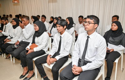 ޔުނިވާސަލްގެ ހަރަދުގައި ފަސް ދާއިރާއަކުން ކިޔެވުމަށް 37 ފުރުސަތު