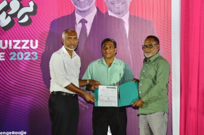 ސައުދުالله އެނބުރި ޕީޕީއެމަށް، ތައުރީފު ޑރ. މުއިއްޒަށް