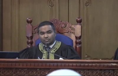 އެއްވެސް ނުފޫޒެއްގައި ނުޖެހި މަސައްކަތް ކުރެވުނީތީ އުފާކުރަން: މަހާޒް