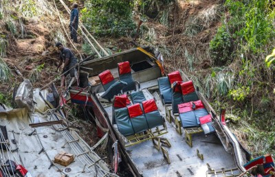 ސްރީ ލަންކާގައި ފަރުބަދަމަތިން ބަހެއް ވެއްޓި 21 މީހަކު މަރުވެއްޖެ