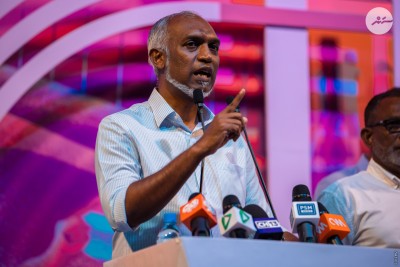 25،000އަށްވުރެ ގިނަ މީހުން ރީރަޖިސްޓަރުކުރަން އެދުމުން ސުވާލު އުފެދޭ: މުއިއްޒު
