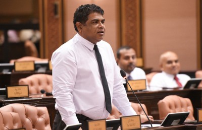 ރައީސް ނަޝީދުގެ ކިބައިން މާފަށް ނޭދި ވޯޓަށް ނާހާތި: ބޮންޑޭ