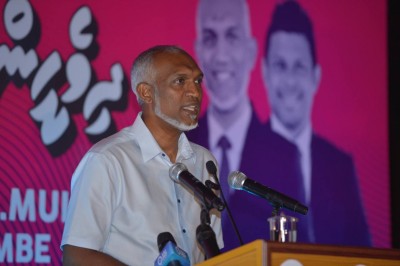 ފުލުހުންނާއި ސިފައިންގެ މުސާރަ ދެގުނަ ބޮޑު ކޮށްދޭނަން: މުއިއްޒު