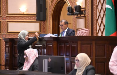 ކޯރަމް ހަމަނުވުމުން، މަޖިލީހުގެ ޖަލްސާ މިއަދު ވެސް ގަޑިއަކަށް ނުފެށޭ