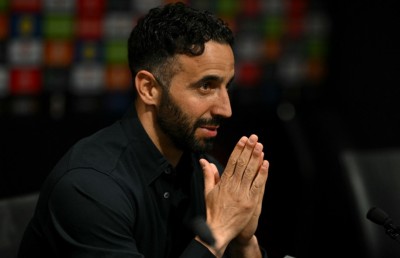 "އެހެން ކޯޗެއް ގެންނަން ބޭނުން ނަމަ މިހިރީ ގެޔަށް ދާން ތައްޔާރަށް"