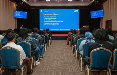 ވިލާ ކޮލެޖުގެ އޮރިއަންޓޭޝަން ވީކް ކުރިއަށް ދަނީ