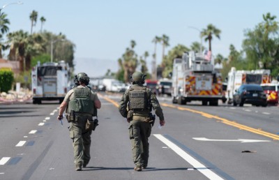 އެމެރިކާގެ ކްލިނިކެއްގެ ބޭރުގައި ބޮމުގެ ހަމަލާއެއް، އެފްބީއައި އިން ބުނަނީ ޓެރަރިސްޓު ހަމަލާއެއް ކަމަށް