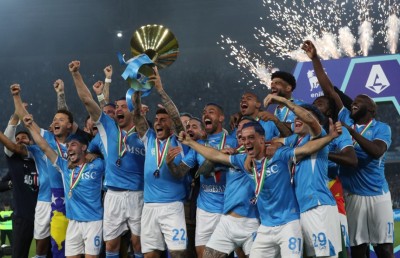 އިންޓަ ފަހަތަށް ޖައްސާލައި ނަޕޯލީން އިޓަލީ ލީގު ކާމިޔާބުކޮށްފި