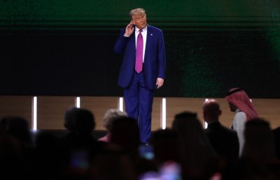 އެމެރިކާއިން ދަރިވަރުންނަށް ވިސާ ދިނުން މެދުކަނޑާލައިފި