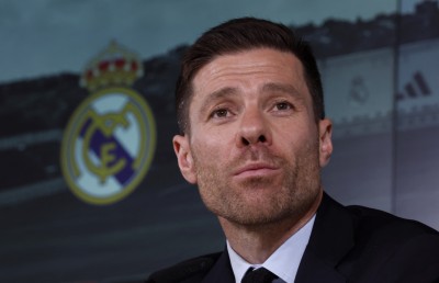 ރެއާލަކީ ހުއްޓުވަން އުނދަގޫ ބާރަކަށް ހަދާނަން: އަލޮންސޯ